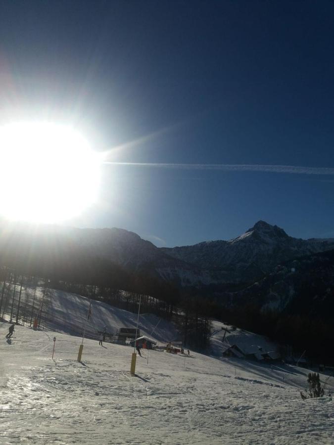 Deacons Lodge Bardonecchia Bagian luar foto